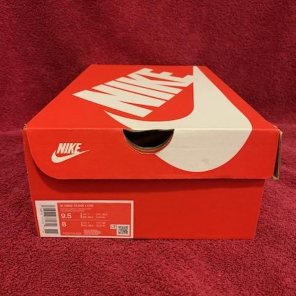 Nike Dunk Low woman's 9.5w - Picture 5 of 5